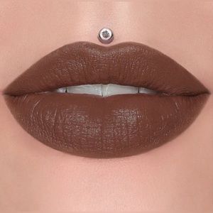 NWT JEFFREY STAR VELVET TRAP LIPSTICK - DOMINATRIX